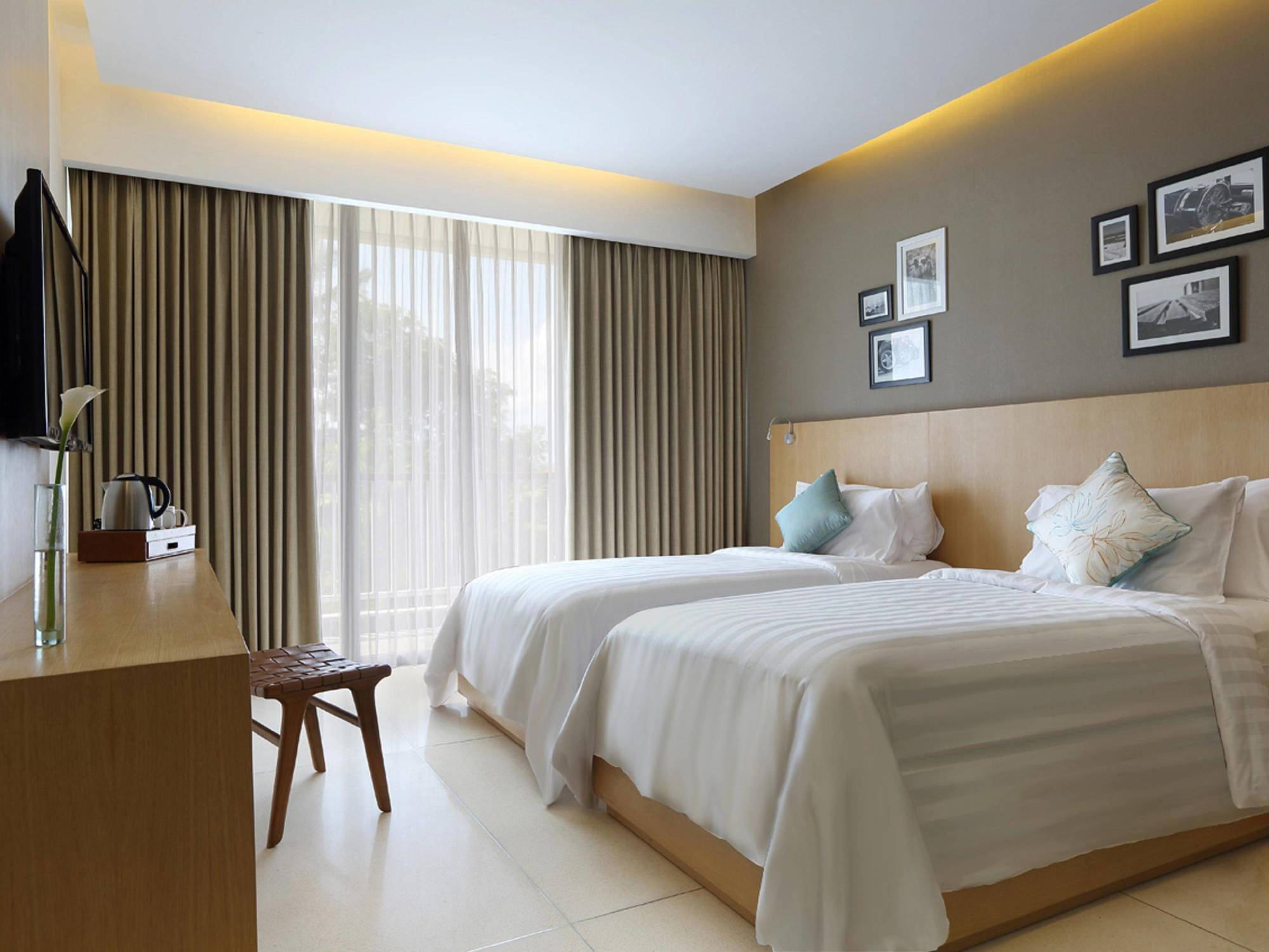 Ossotel Legian Exteriör bild